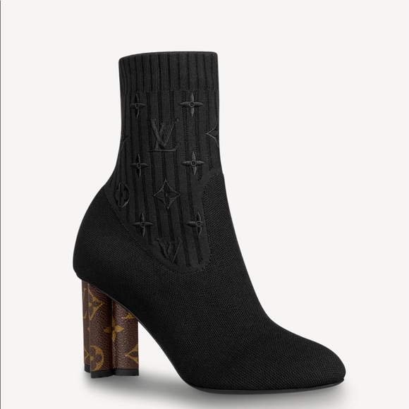 LOUIS VUITTON SILHOUETTE ANKLE BOOT